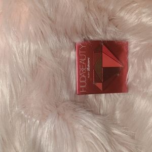 *NEW* Huda Beauty RUBY OBSESSIONS